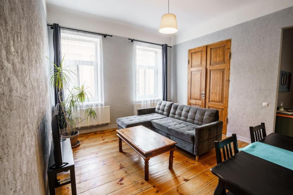 Two Bedroom Ausekla Apartment Лиепая Экстерьер фото