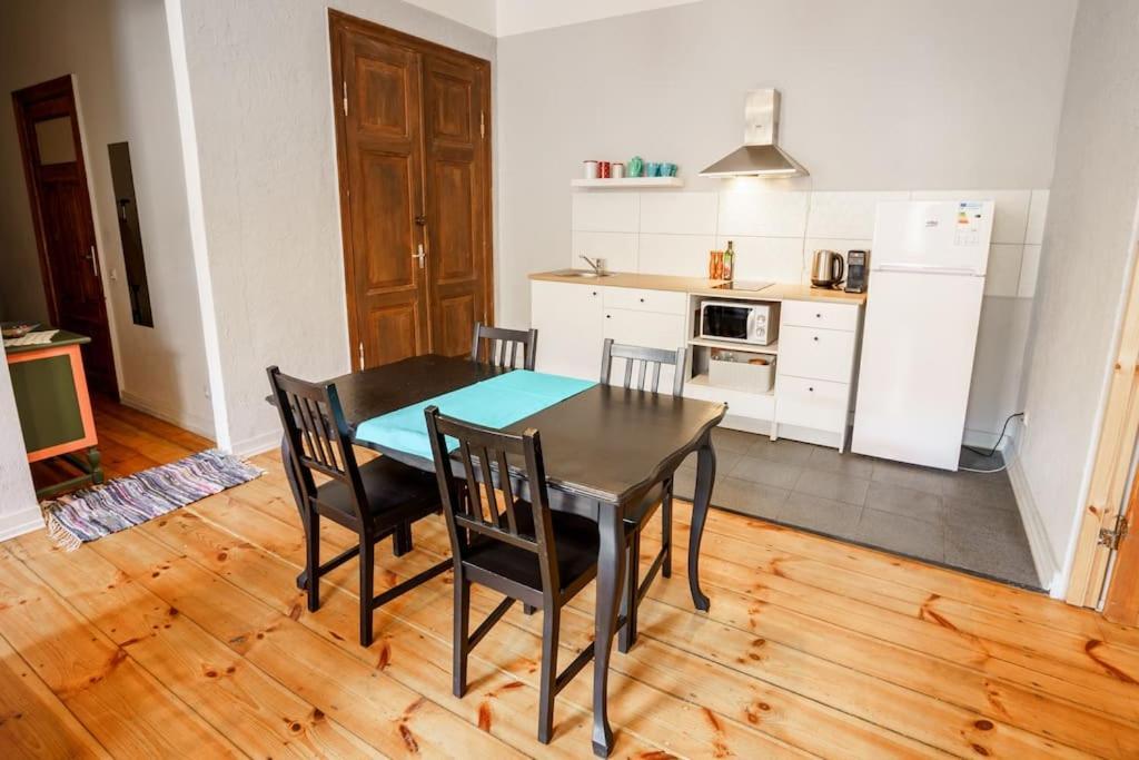 Two Bedroom Ausekla Apartment Лиепая Экстерьер фото